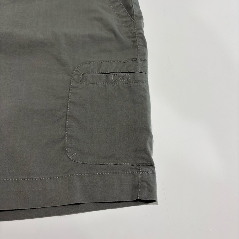 Eddie Bauer Bermuda Shorts Gray 2 - Picture 7 of 12